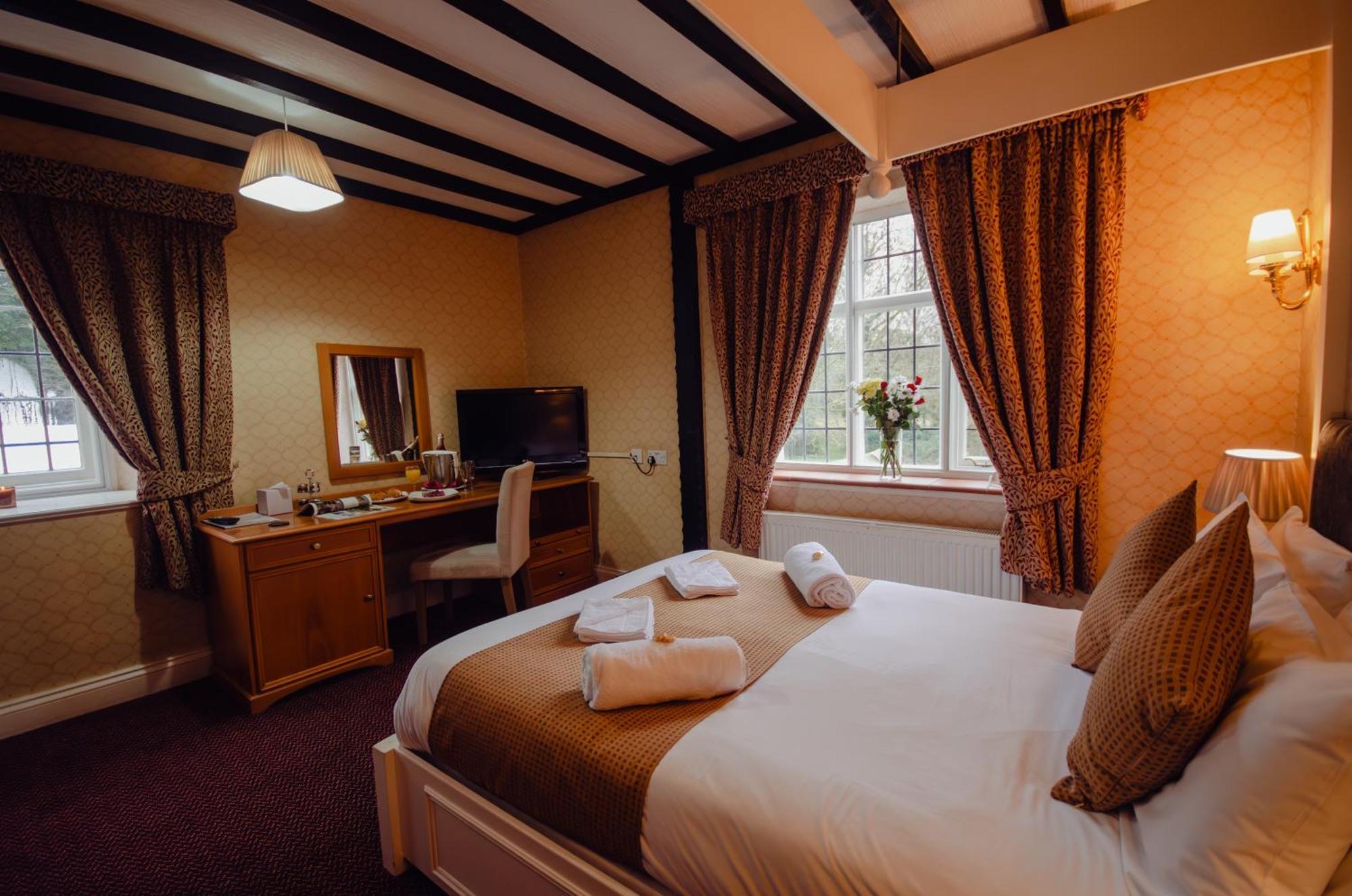 Howfield Manor Hotel Canterbury Exterior foto