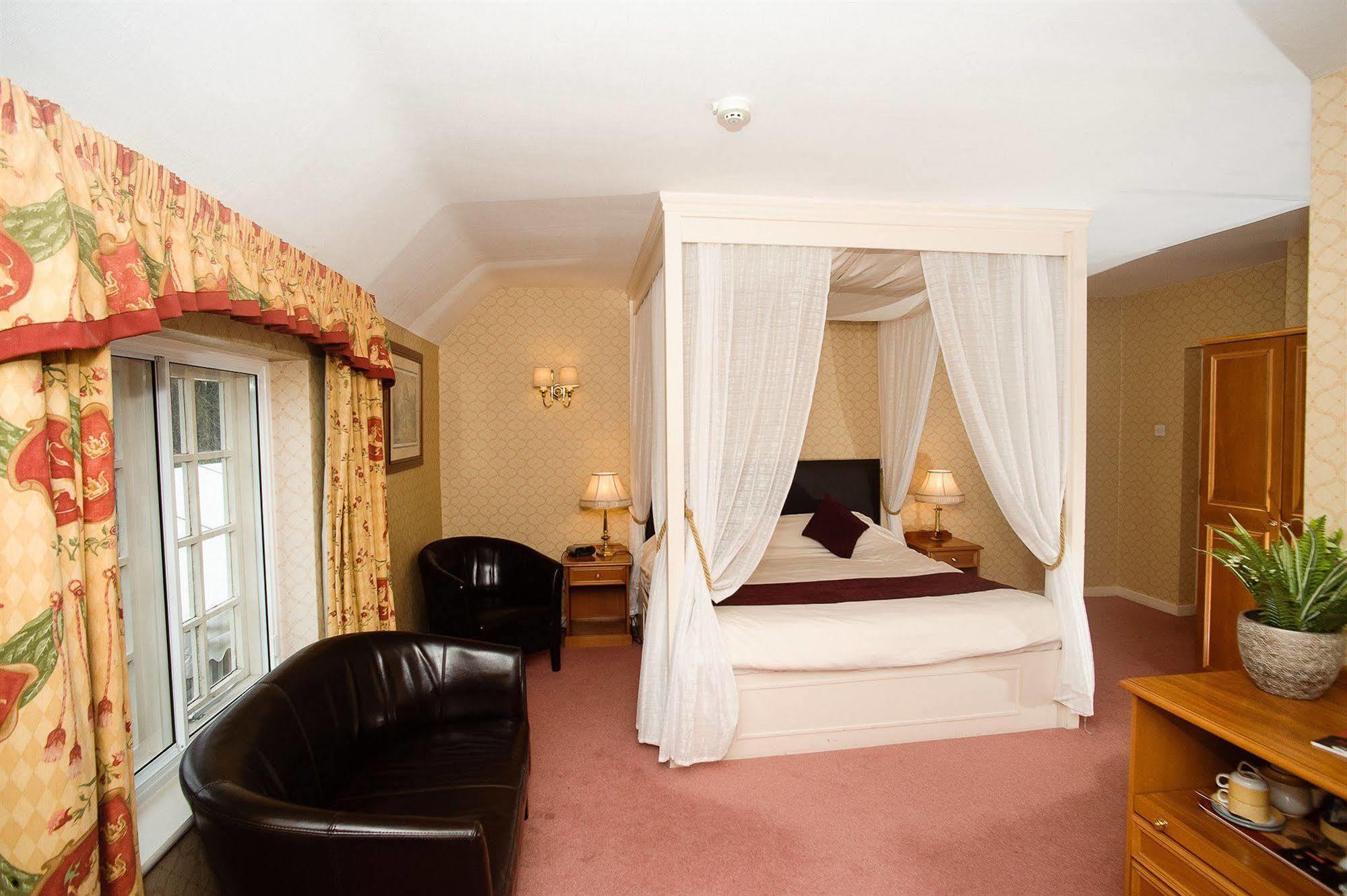 Howfield Manor Hotel Canterbury Exterior foto